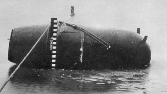 Bomb Disposal Experts To Destroy Mine Posing Threat To QE Carriers