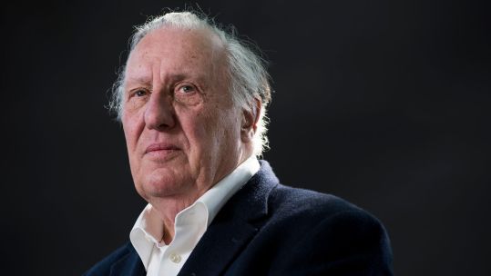 Image ID GR8EDA RAF veteran turned author, journalist and spy Frederick Forsyth NO REUSE CREDIT GL Portrait Alamy Stock Photo