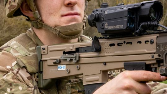 Paras have been training with the new anti-drone smart sight at at Fingringhoe Ranges in Essex (Picture: MOD)