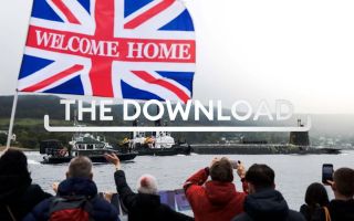 First Sea Lord and Defence Secretary welcome home submariners to HM Naval Base Clyde Download TN (Picture: Royal Navy)