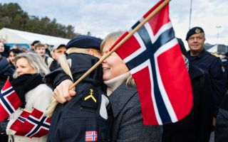 Norwegian personnel are welcomed home after CSG25