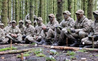 model pit briefing at Sennybridge