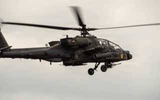 A US AH-64 Apache attack helicopter conducts a gunnery exercise at Fort Hood, Texas (Picture: DVIDS)