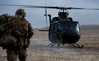 A soldier from 1st Battalion, The Rifles prepares to board a CH-146 Griffon during the 2021 iteration of Exercise Maple Resolve at Canadian Forces Base Wainwright (Picture: Canadian armed forces)