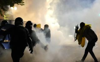 Ukrainan military positions and civilian areas have both been targeted in Russian gas attacks