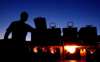 RLC Chef prepares food on Operation Telic in Iraq. Credit: Crown Copyright