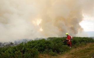 Wildfire in South Wales (Picture: Wildfires in South Wales cred South Wales Fire and Rescue Service)