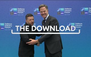 Zelensky shaking hands with Mark Rutte