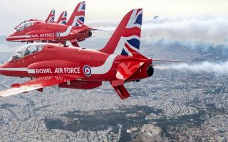 Red Arrows flpast over Athens Credit: MOD)