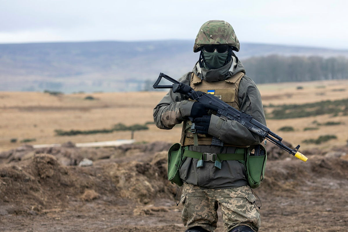 Ukrainian soldier training in the UK