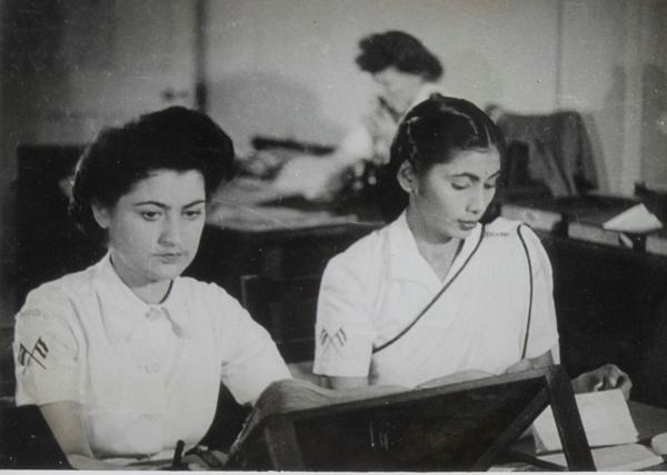 WRINS dong clerical work during World War 2
